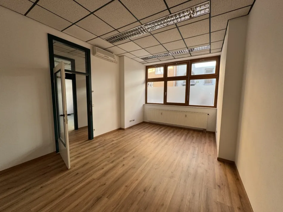 Großzügiges Büro mit Stadtblick in Graz, 123 m², 4 Zimmer! - Titelbild