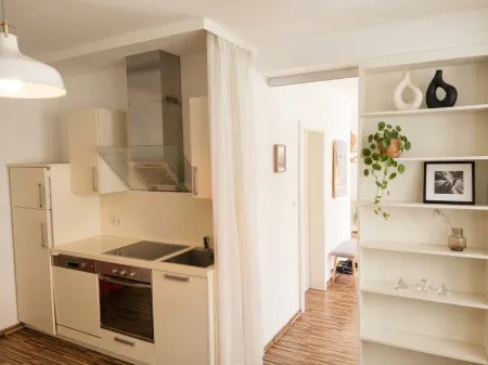 Charmante 2-Zimmer-Wohnung mit ca. 55 m² in Weiden am See