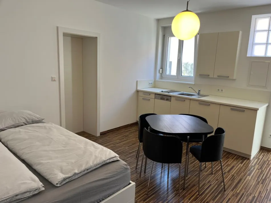 Charmante Ferienwohnung mit 30 m² in Weiden am See – für 1 Jahr - Bild