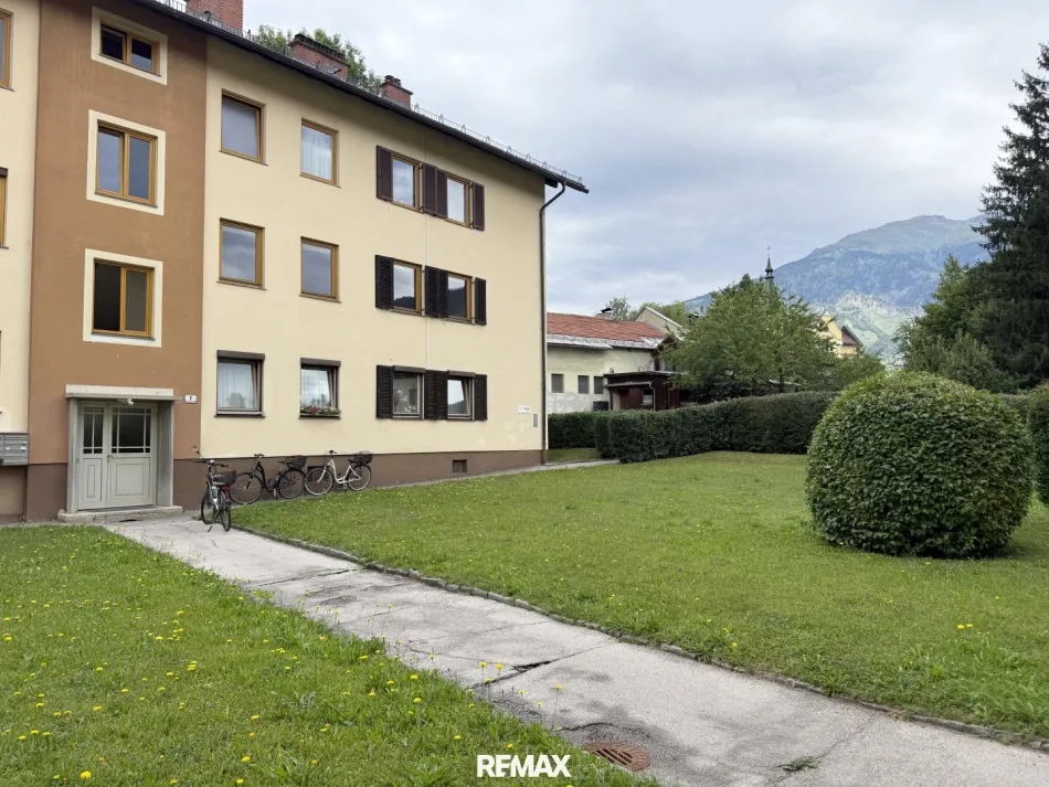 KAUFANBOT liegt vor – 2-Zimmer-Wohnung mit großem Entwicklungspotenzial - Titelbild