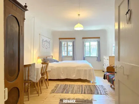 Schlafzimmer 1