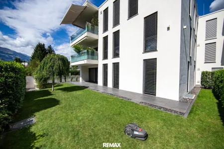 großzügig mit direktem Gartenzugang