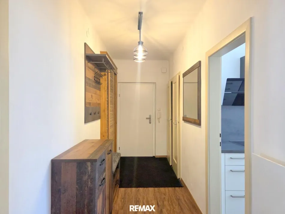 voll möblierte 2-Zimmer-Wohnung