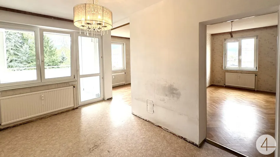 Wohlfühloase mit Loggia! 3 Zimmer Wohnung in toller ruhiger Lage mit Grünblick! - Bild