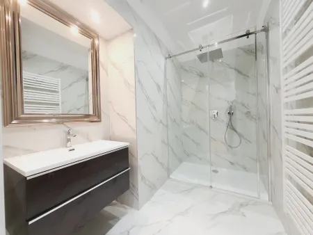 Bad mit Dusche