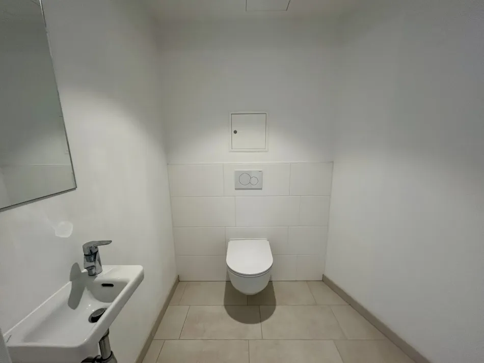 moderne 2-Zimmer Wohnung im 18.OG nächst Hauptbahnhof (Dachterrasse, Co-Working Bereich & Gym inklusive) - Bild