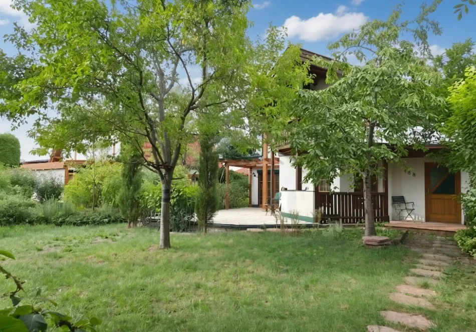 Kleingartenhaus auf Eigengrund für ganzjähriges Wohnen im Grünen - Bild