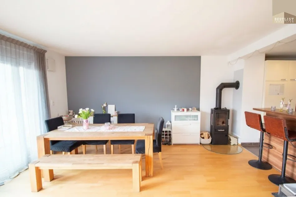 Moderne Doppelhaushälfte in Gumpoldskirchen, 5 Zimmer, Balkon, Carport, Fußbodenheizung! - Bild