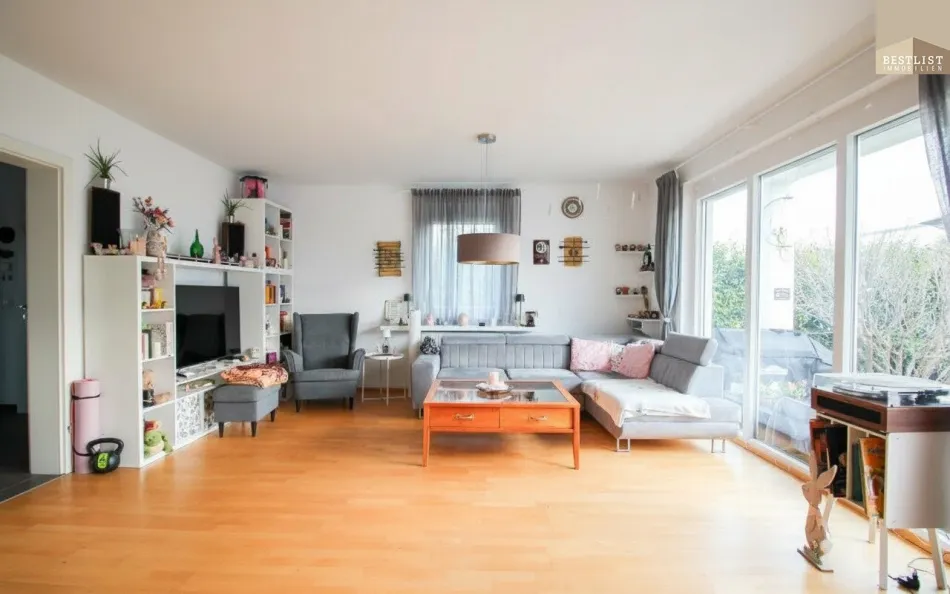 Moderne Doppelhaushälfte in Gumpoldskirchen, 5 Zimmer, Balkon, Carport, Fußbodenheizung! - Titelbild