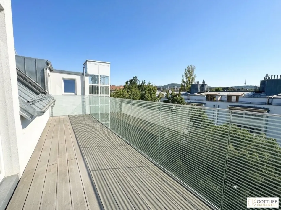 Bestlage nahe Glanzing! Perfekt geschnittene 3-Zimmer-Dachgeschoss-Wohnung mit Balkon in Grünruhelage und mit Kahlenbergblick - Titelbild