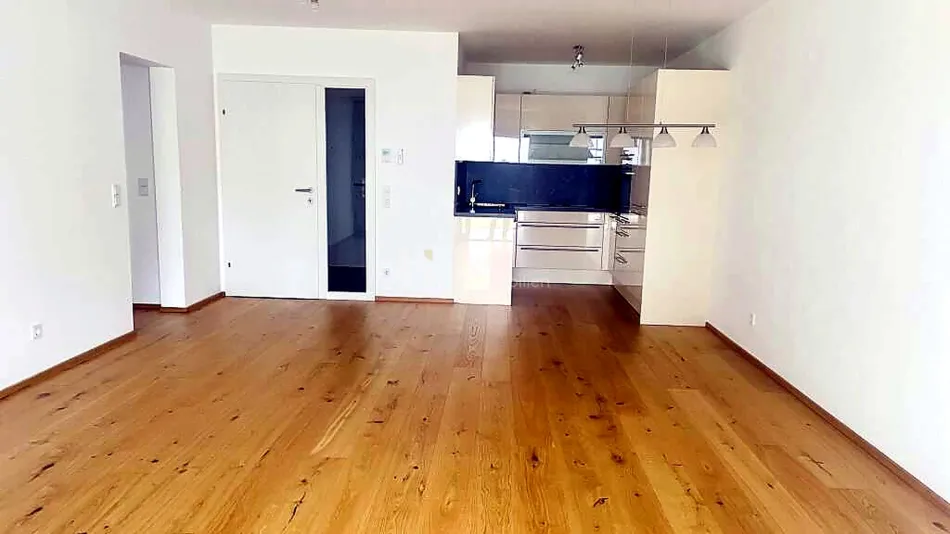 Gartenwohnung mit Hausgefühl – 3 Zimmer, große Terrasse und Eigengarten - Bild