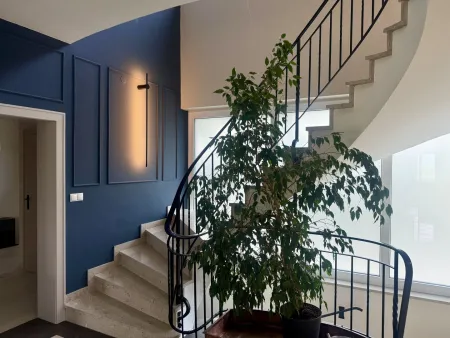 Architektenhaus außergewöhnlicher Privatsphäre ! Komplett Neu Saniert !