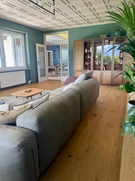 Architektenhaus außergewöhnlicher Privatsphäre ! Komplett Neu Saniert !