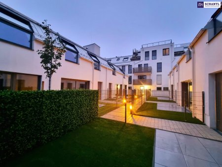 Fire Sale! Happy to be here! WOW - Cooles Townhouse mit Garten! Erdwärme + Absolute Ruhelage + Tiefgarage + Ideale Süd Ausrichtung! Nachhaltig und zukunftssicher investiert!