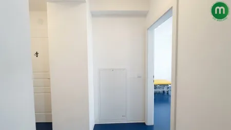 Vorzimmer zum Praxiszimmer