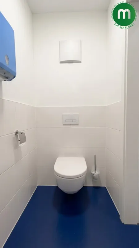 WC mit Waschbecken