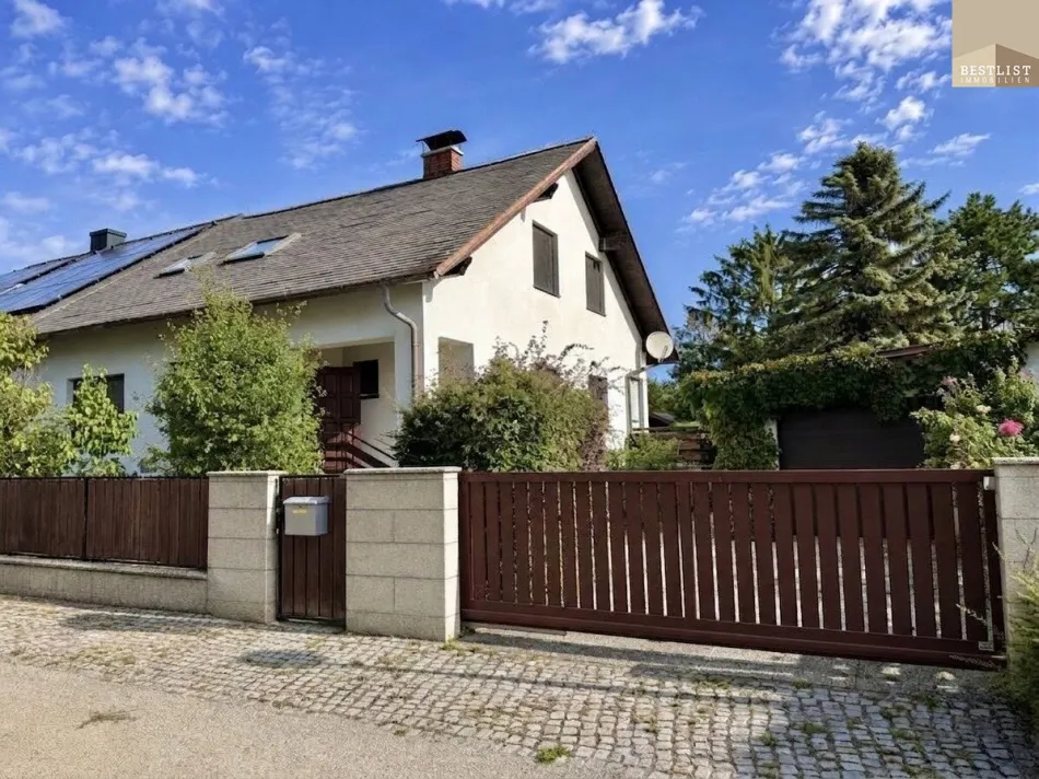 Ein Zuhause zum Wohlfühlen - Lichtdurchflutetes Einfamilienhaus mit Pool, Sauna und Garage! - Bild