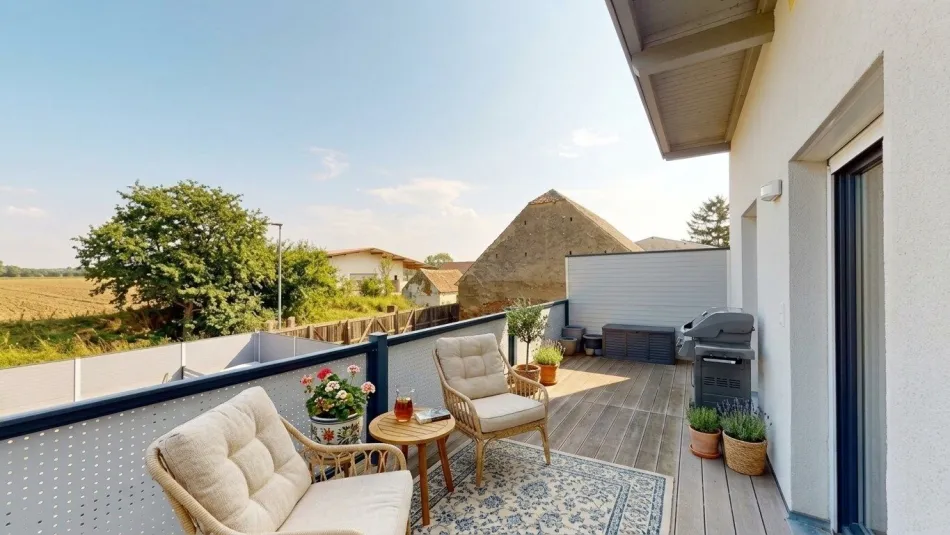 ++ Ankommen. Wohlfühlen. ++ Modernes Familienhaus mit Designerküche, großem Wohnbereich, Garten & sonnigem Balkon - Titelbild