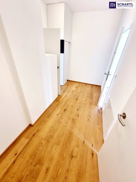 U-Bahn ums Eck / Naschmarkt in Gehweite / Wohntraum inklusive! WOW! HIP und TRENDY die Gegend - Magisch schön das Altbauhaus - TOP Modern die Wohnung!