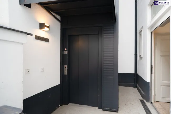Lift im Innenhof