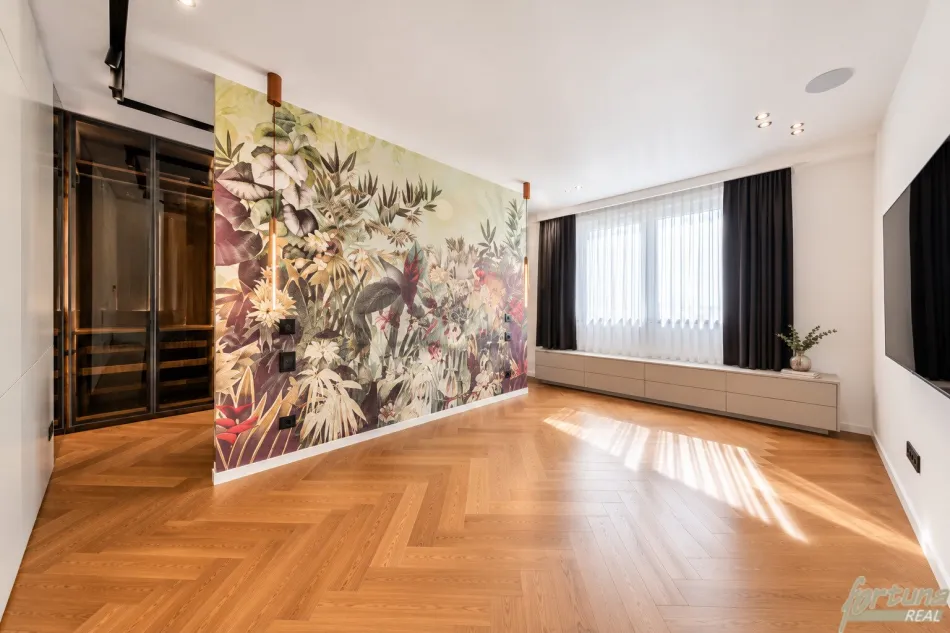 Luxuriöse 3-Zimmer-Dachgeschoßwohnung in erstklassiger Innenstadtlage Nähe Stadtpark - Bild