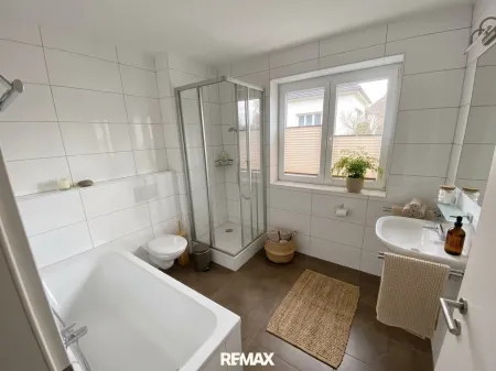 Badezimmer virtuell dekoriert