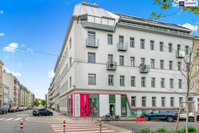 Das Haus, Hauptfassade