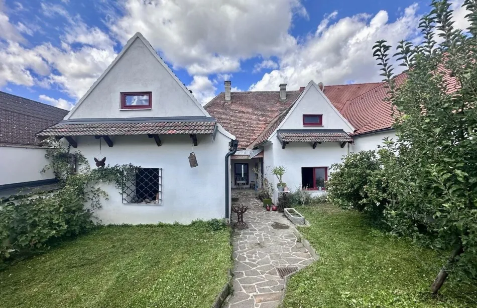 CHARMANTES LANDHAUS MIT GEMÜTLICHEN GARTEN IN PULKAU - 20 MIN ZUM NATIONALPARK THAYATAL - UNBEFRISTET - Titelbild