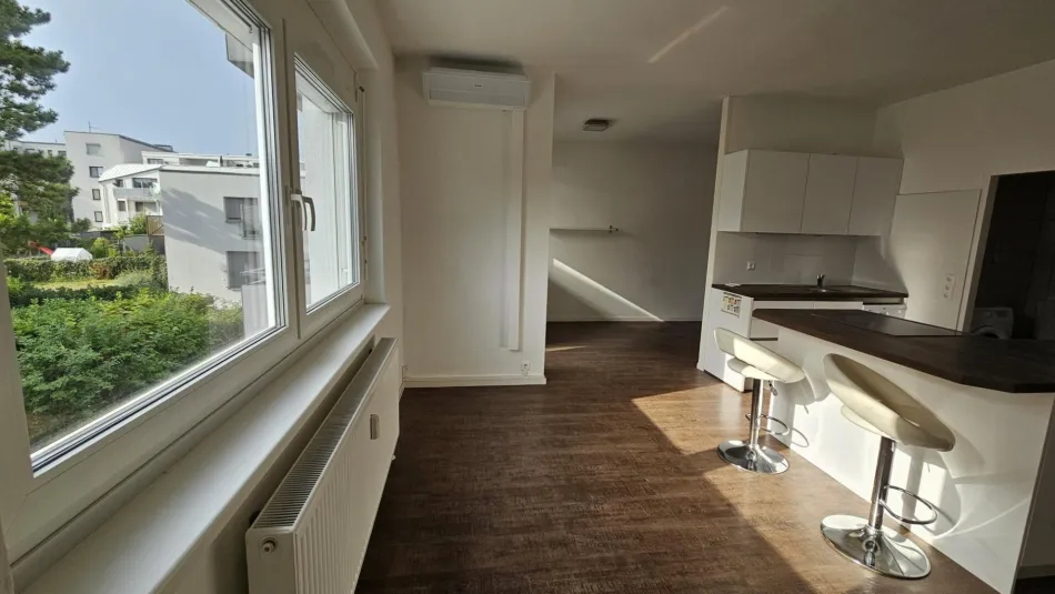 Sonniger Single-Hit in Mödling – kleiner Balkon, Klimaanlage und Top-Zustand! - Titelbild