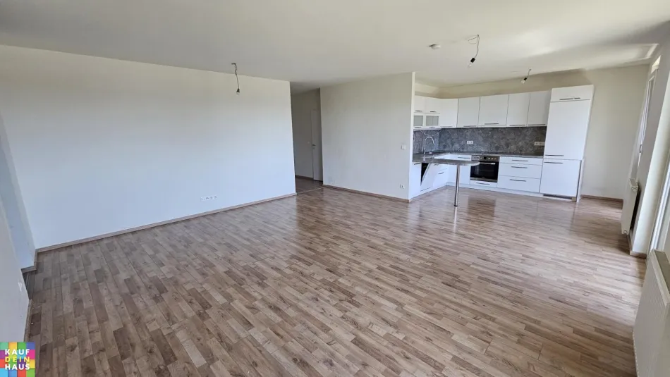 AKTION - 2 MONATE MIETFREI! 4 ZIMMERWOHNUNG MIT GROSSER LOGGIA! - Bild