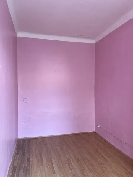 Renovierungsbedürftige Altbauwohnung mit Potenzial nahe Brunnenmarkt