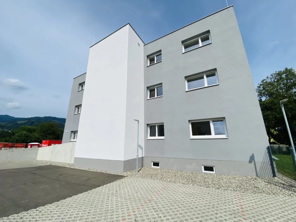 Top 6 - Fohnsdorf: exklusive Mietwohnung mit ca 82 m2 - Erstbezug nach Sanierung inkl Balkon im 2. Stock - Bild