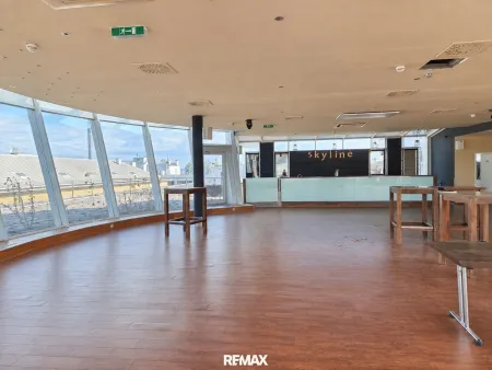 Exklusive Gewerbefläche mit Panorama-Dachterrasse – Gestalten Sie Ihren zukünftigen Unternehmensstandort über den Dächern von Wiener Neustadt - verfügbar 2027!