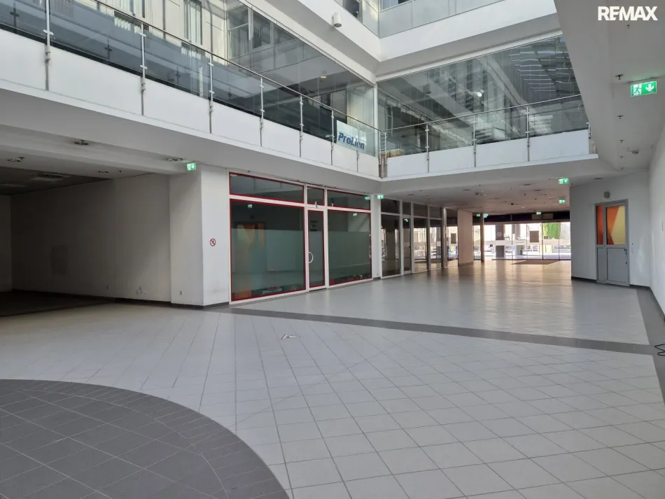Verkaufslokal in Toplage - Erstbezug nach Sanierung in Wiener Neustadt, 275m², zentrale Lage, verfügbar ab 2027! - Bild
