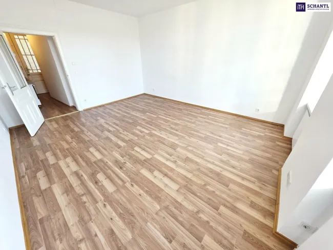 SOMMER Aktion: Nur 50% Provision! Die leise Seite des Stadtlebens! Kompakte Kleinstwohnung im 3.Stock mit eingereichtem, großen Balkon! U-Bahn um´s Eck! Ruhige Hoflage in 1030 Wien + Schönes Altbauhaus! Nicht zögern! - Titelbild