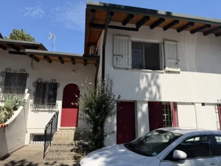 Reihenhaus in Lignano mit Pool & eigenem Garten – wenige Gehminuten zum Meer - Bild