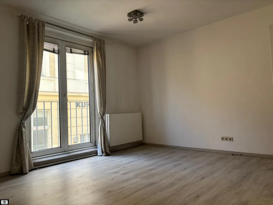 Zentrale 2 Zimmer Wohnung in Baden - Bild