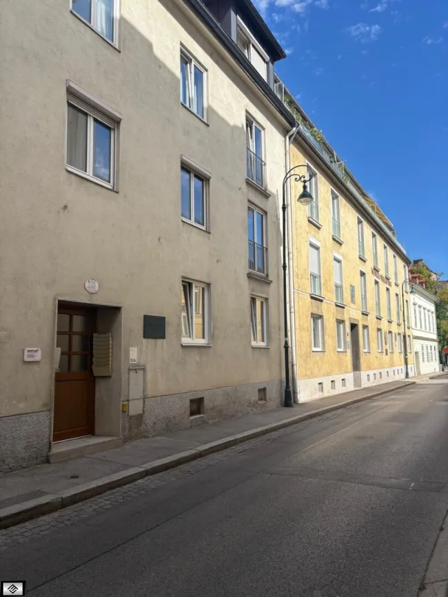 Zentrale 2 Zimmer Wohnung in Baden - Titelbild