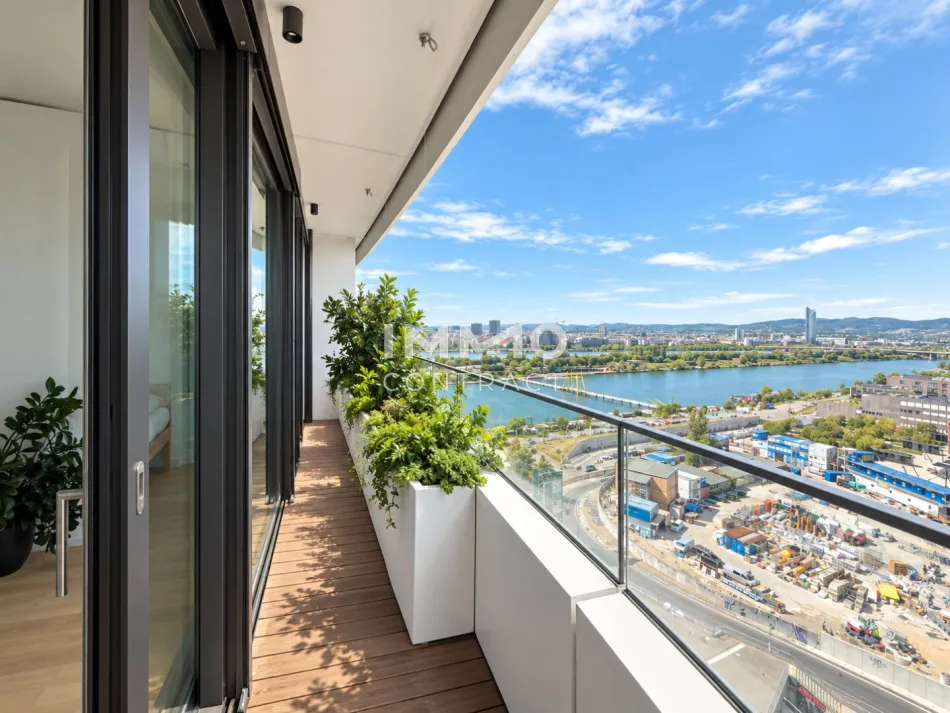 DANUBEFLATS: Elevated Living with Iconis Danube Views - Fully Furnished - Bild