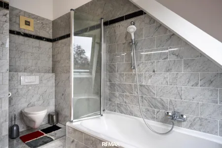 Badezimmer Ansicht 2