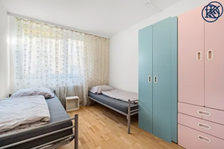 Schlafzimmer 1