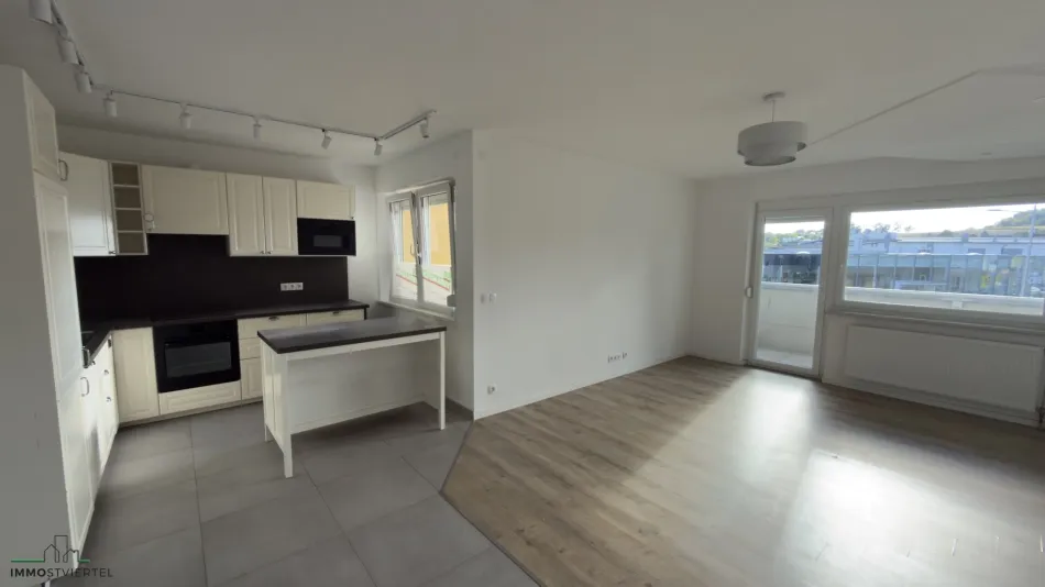 Schöne sanierte Eigentumswohnung mit Loggia in Wieselburg! - Bild
