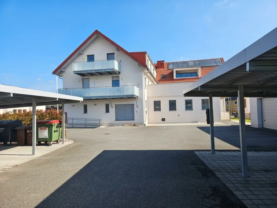Hochwertiges Renditeobjekt mit 7 Wohnungen, Arztpraxis & Gastronomie – € 134.500,- Jahresnettoertrag - Bild