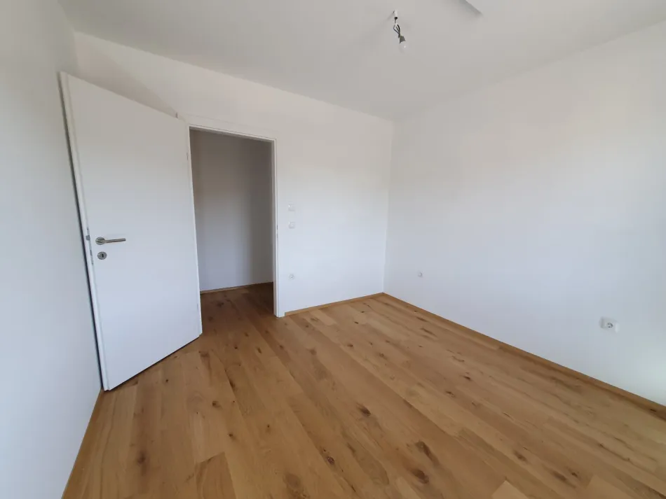 +Sanierte Erstbezugs-Mietwohnung mit Lift, nahe Oberpullendorf! Top 15+ - Bild