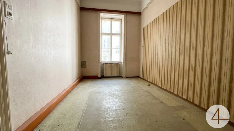180m zur U4 - sanierungsbedürftige 3-Zimmer-Altbauwohnung in ruhiger Innenhoflage - Bild