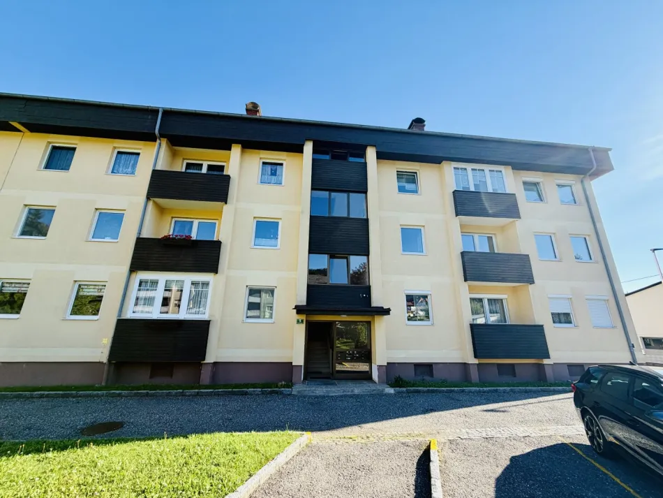 Fohnsdorf: Großzügiges Wohnen mit besonderem Raumgefühl – ca. 94 m², 4-Zimmer-Wohnung im Erdgeschoss mit Tiefgaragenplatz - Bild
