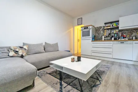 Wohnzimmer Richtung Küche