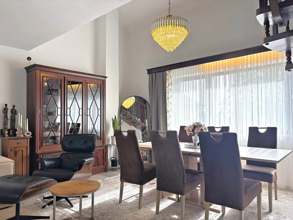 ++ TOP PREIS ++ Elegante Maisonettewohnung inkl. Dachgeschoßwohnung mit Eigengarten + Garage! - Bild