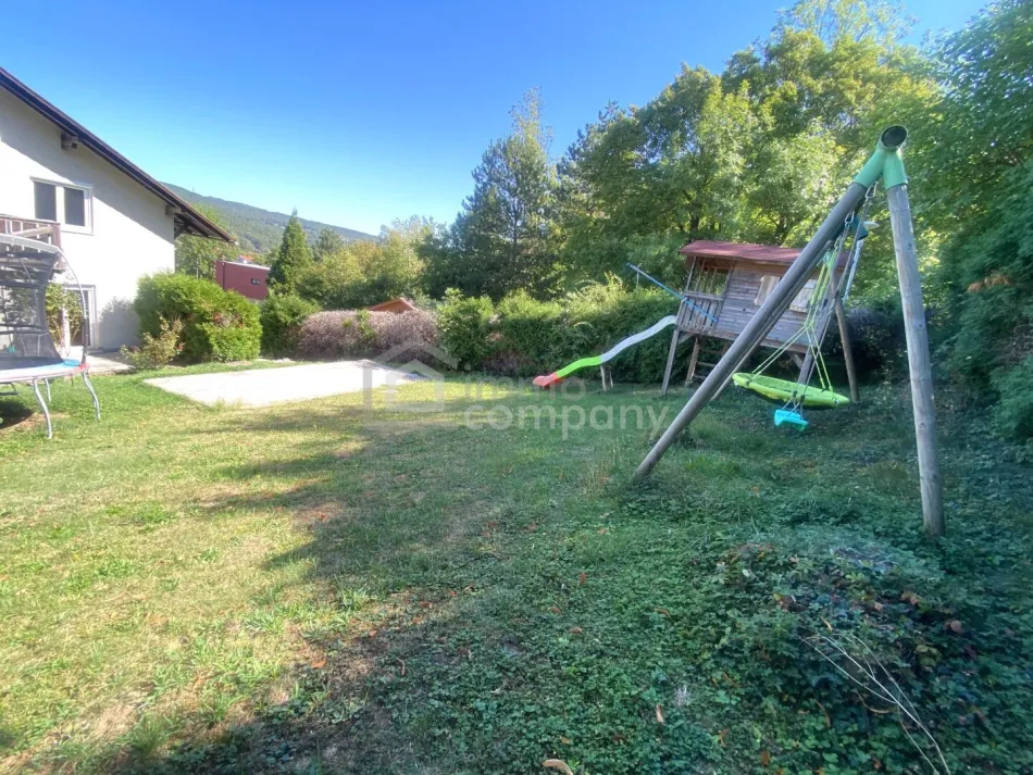 Schöne Aussicht und Platz für 2 Familien - Bild
