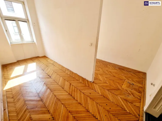 SOMMER Aktion: Nur 50% Provision! Das Haus trägt Smoking, die Wohnung wartet noch auf ihr Kleid! Renovierungsbedürftige Altbauwohnung mit toller Raumaufteilung + Traumhaft schönes Haus + Perfekte Infrastruktur und Anbindung! Jetzt zugreifen! - Bild
